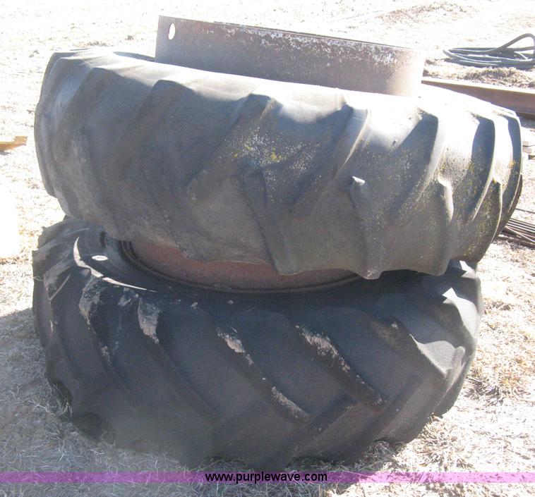 image for item M9193 Rear tractor dual tires