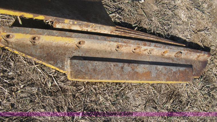 image for item M9195 Caterpillar 2' moldboard extension