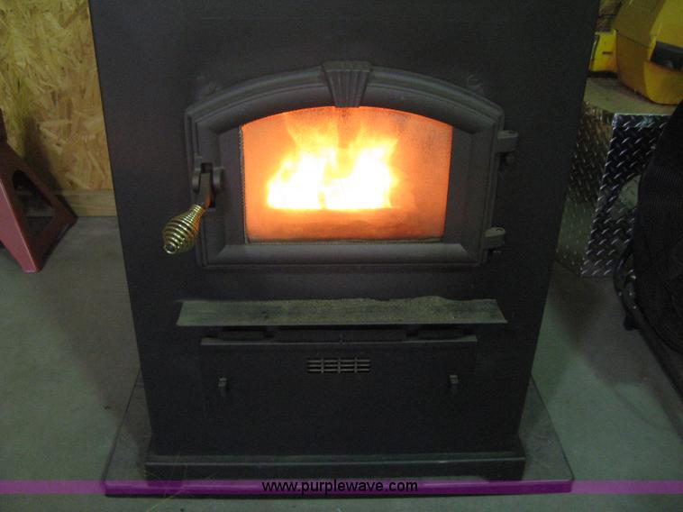 image for item M9201 2008 American Harvest 6500 pellet furnace