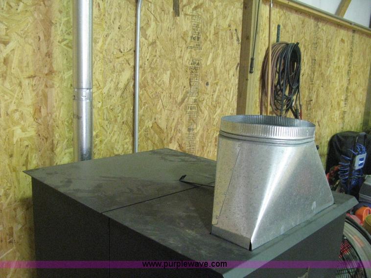 2008 American Harvest 6500 pellet furnace in Sylvia, KS Item M9201