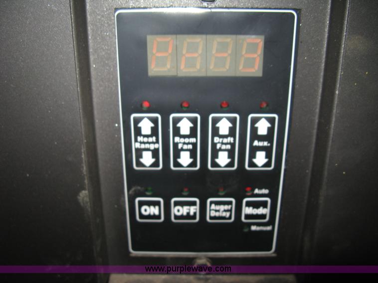 2008 American Harvest 6500 pellet furnace in Sylvia, KS Item M9201