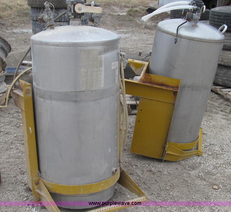 image for item O9150 Ag-Chem foam marker tanks