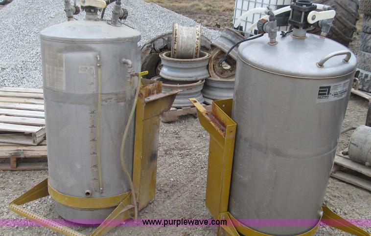 image for item O9150 Ag-Chem foam marker tanks