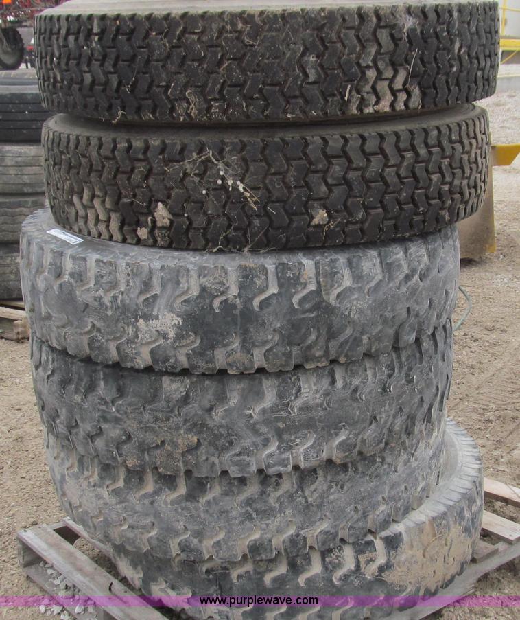 image for item O9153 (6) truck tires