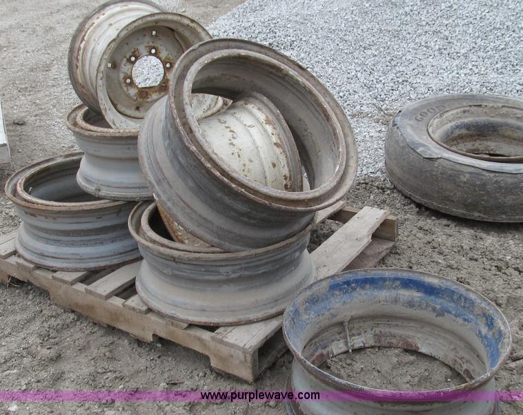 image for item O9155 (9) truck and implement wheels