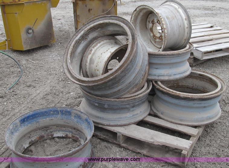 image for item O9155 (9) truck and implement wheels