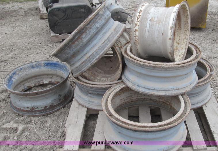 image for item O9155 (9) truck and implement wheels