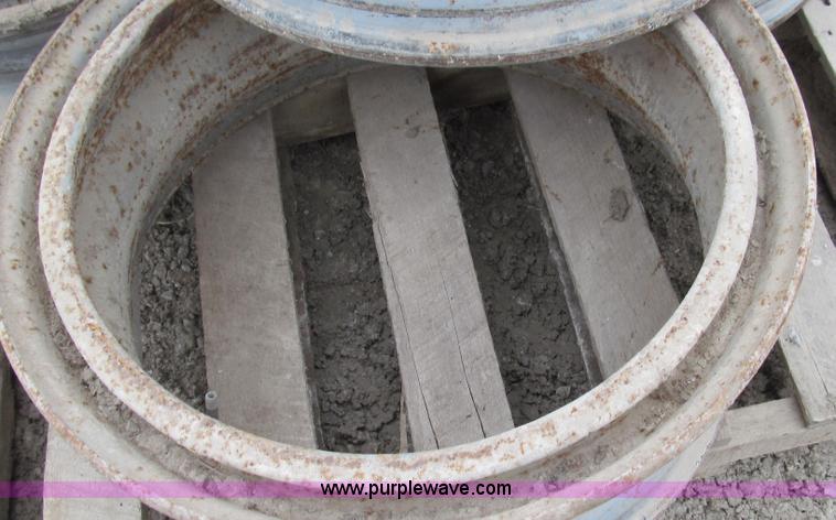 image for item O9155 (9) truck and implement wheels