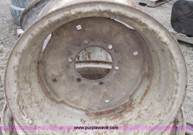 image for item O9155 (9) truck and implement wheels