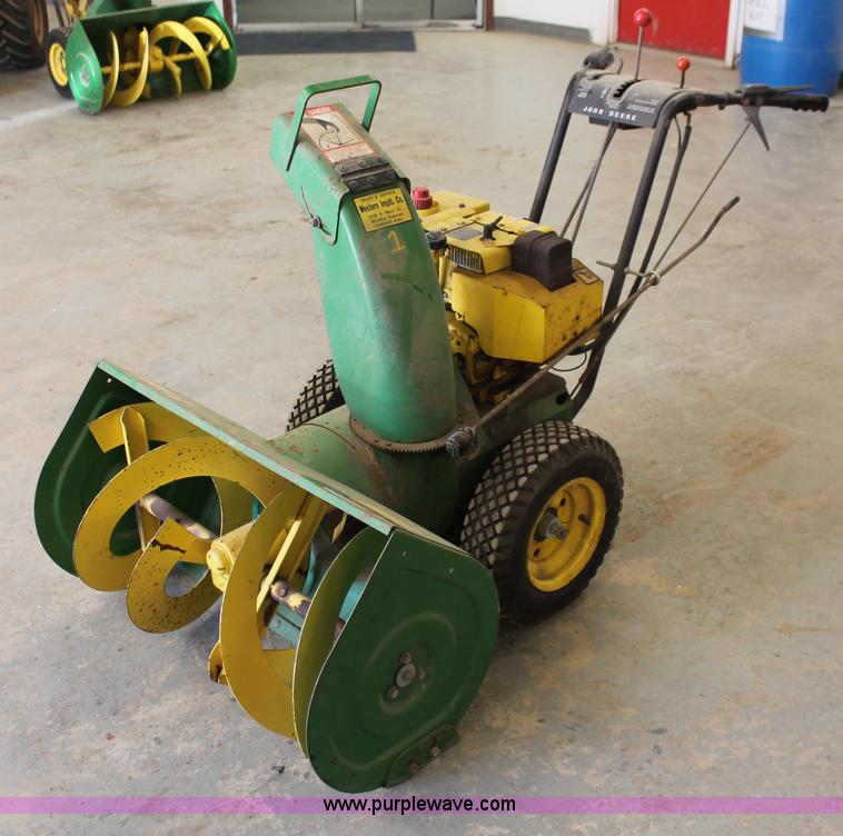 John Deere 1032 Snowblower