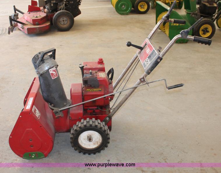 image for item V9107 Toro 521 snow blower
