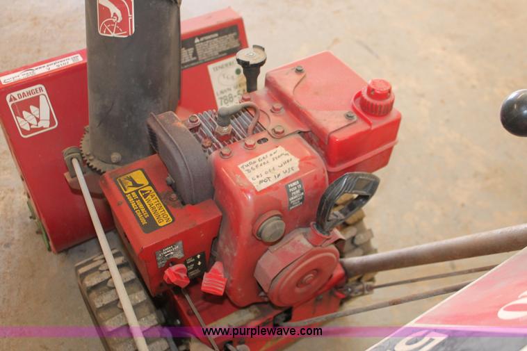 image for item V9107 Toro 521 snow blower