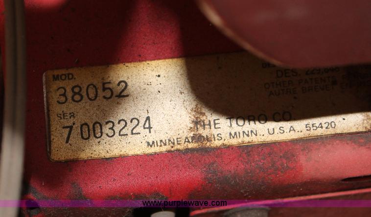 image for item V9107 Toro 521 snow blower