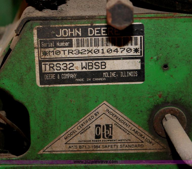 image for item V9108 John Deere TR532 snow blower