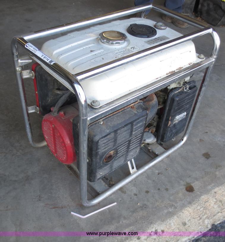image for item V9114 Honda 4,000 watt generator