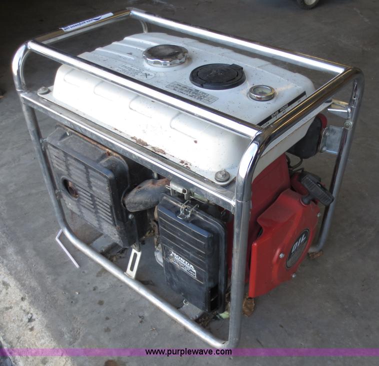 image for item V9114 Honda 4,000 watt generator