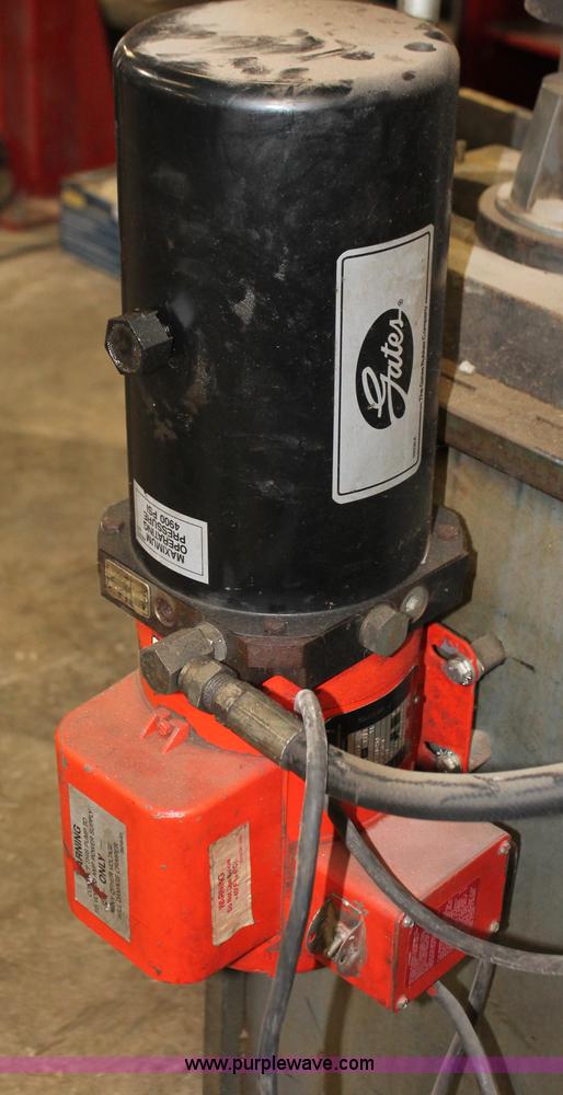 image for item V9174 Gates PC707 hose and tube crimp machine