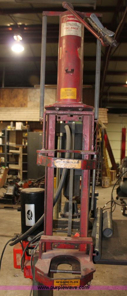 image for item V9175 Branick universal pneumatic Mac Pherson spring compressor