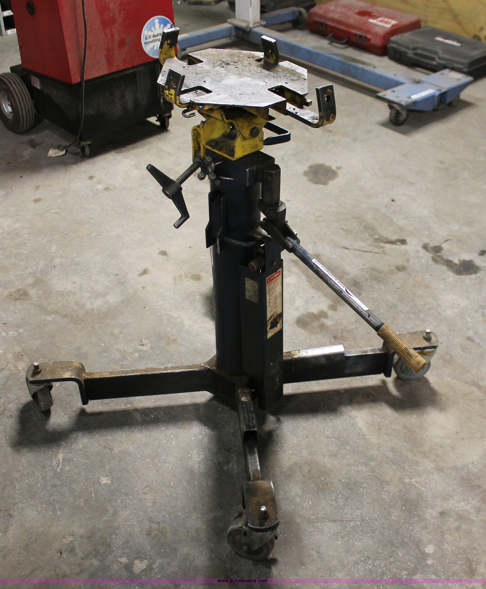 Lincoln transmission jack in Junction City, KS Item V9162 sold