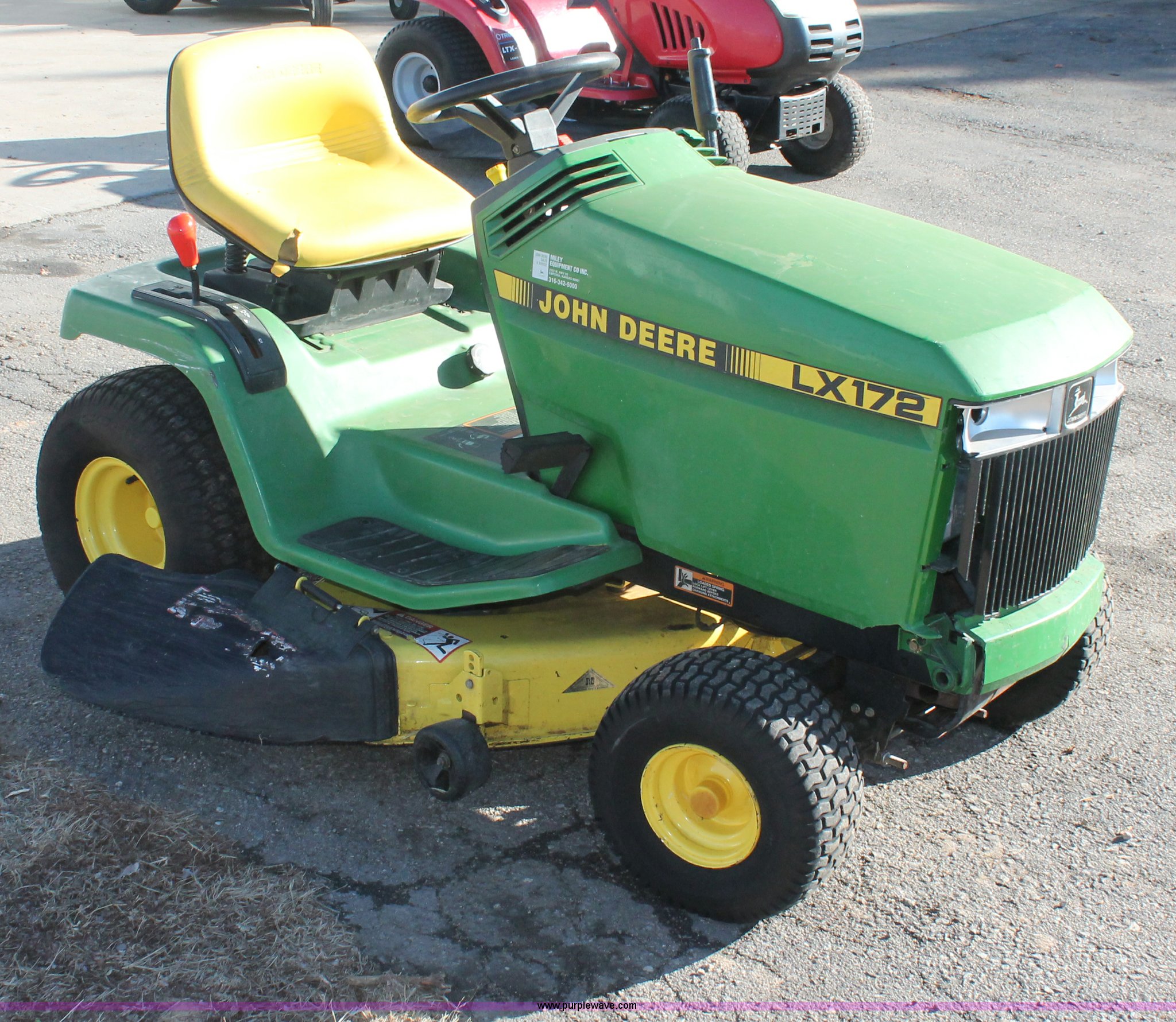 John Deere LX172 lawn mower in Abilene, KS | Item V9213 sold | Purple Wave