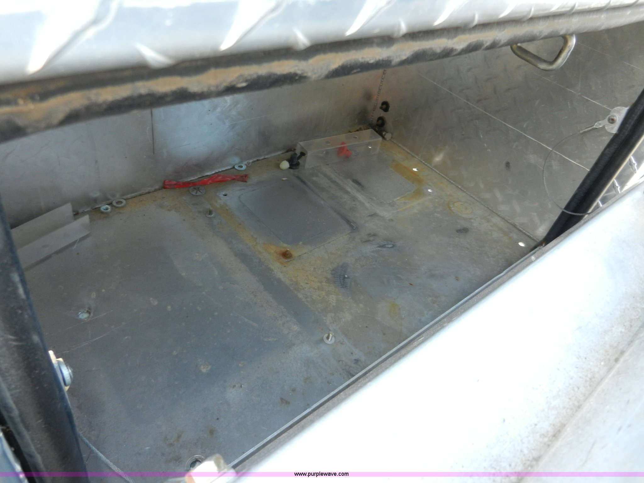 (3) storage containers in Topeka, KS Item W9531 sold Purple Wave