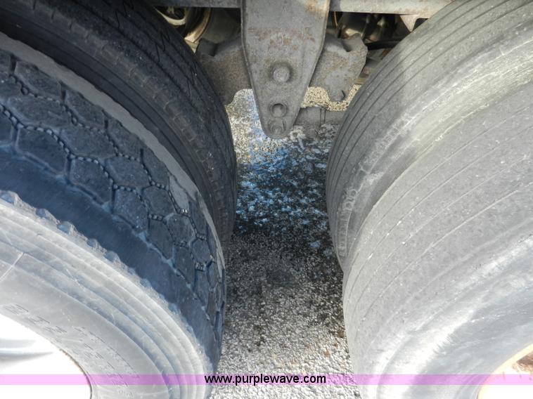 image for item A3902 1996 Wabash dry van trailer