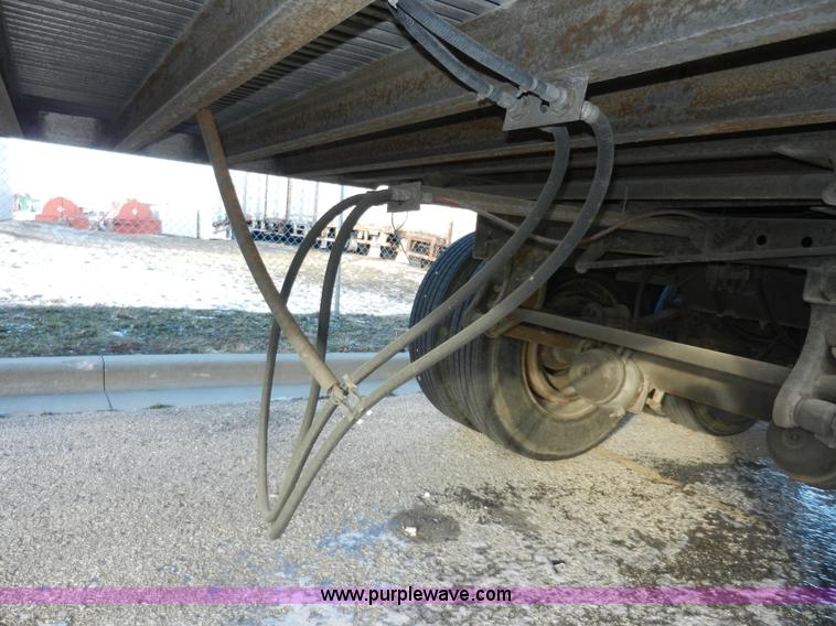 image for item A3902 1996 Wabash dry van trailer