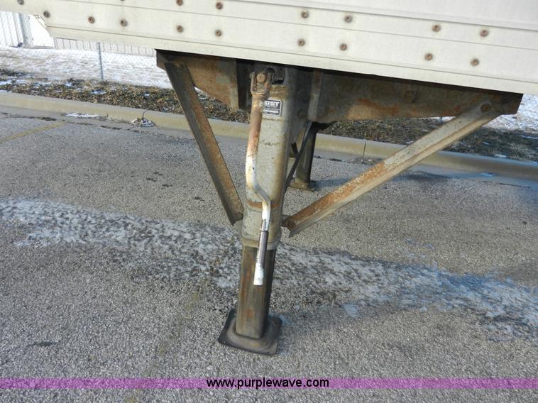 image for item A3902 1996 Wabash dry van trailer