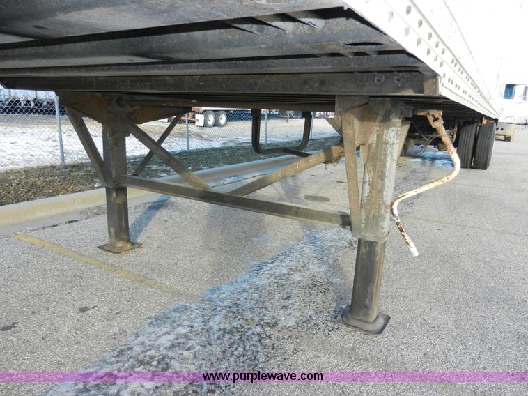 image for item A3902 1996 Wabash dry van trailer