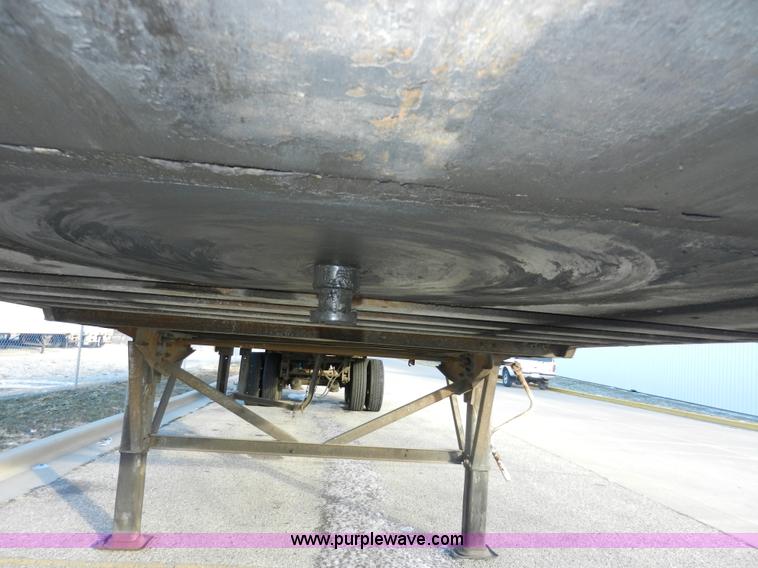 image for item A3902 1996 Wabash dry van trailer