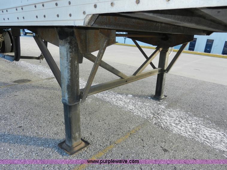 image for item A3902 1996 Wabash dry van trailer