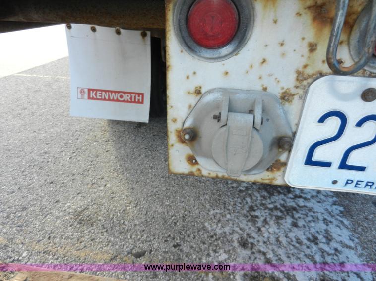 image for item A3902 1996 Wabash dry van trailer