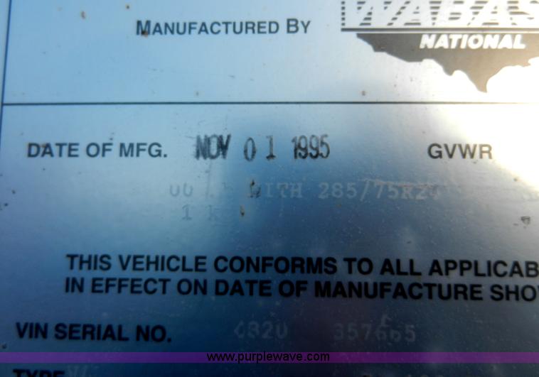 image for item A3902 1996 Wabash dry van trailer