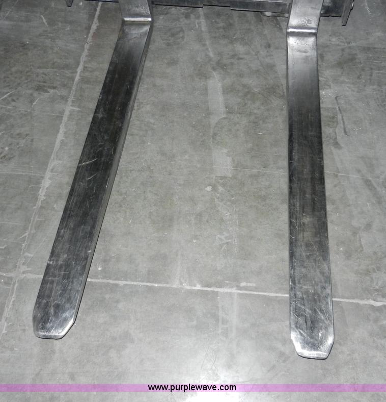 image for item AB9512 Nissan 50 forklift