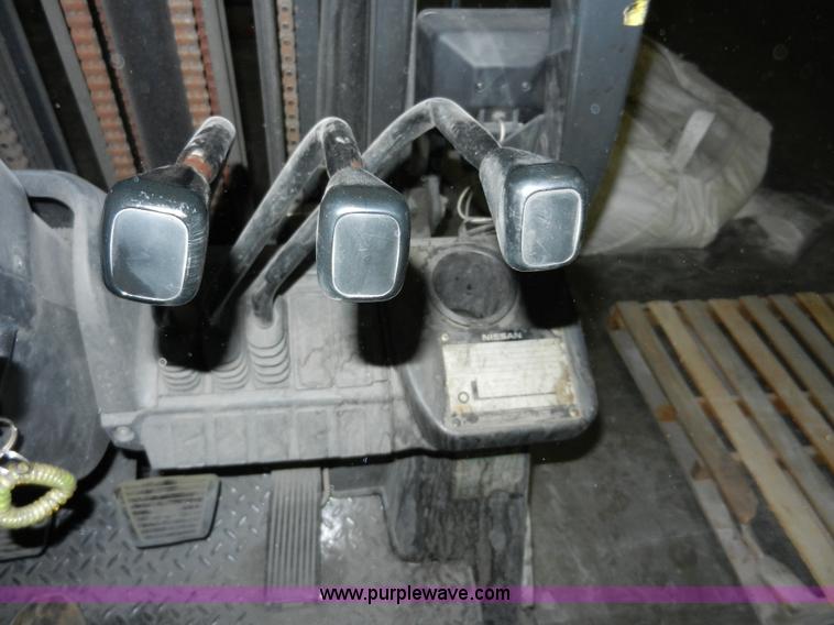 image for item AB9512 Nissan 50 forklift