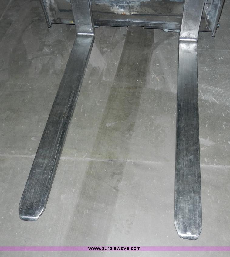 image for item AB9513 Nissan 50 forklift