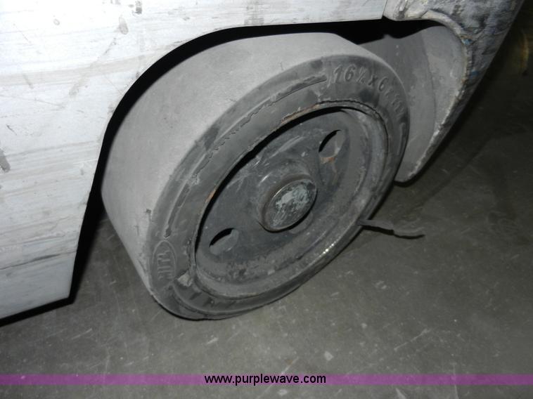 image for item AB9513 Nissan 50 forklift