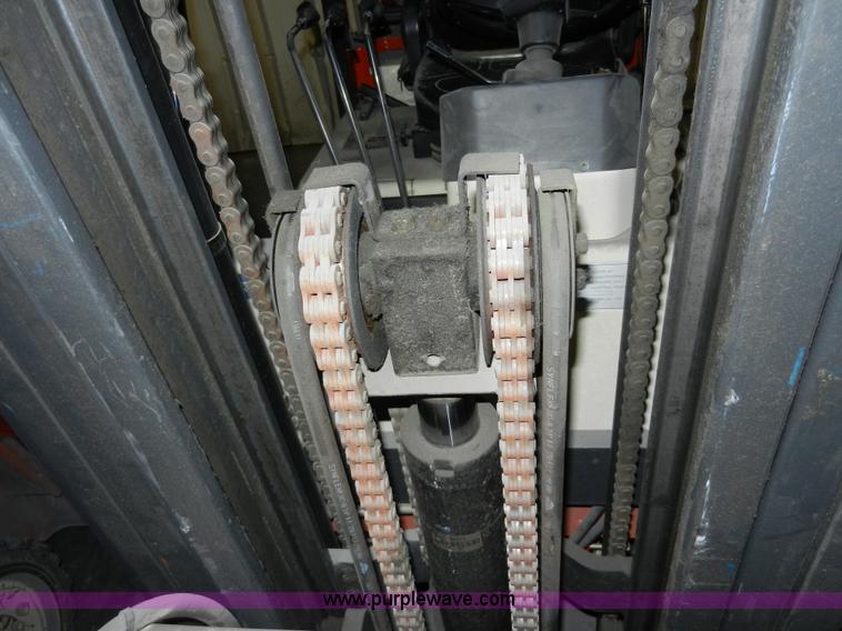 image for item AB9515 Nissan 50 Slip-Lift forklift