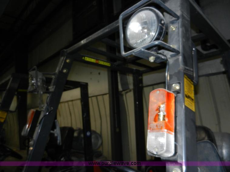 image for item AB9515 Nissan 50 Slip-Lift forklift