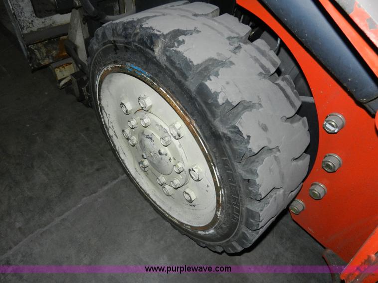 image for item AB9515 Nissan 50 Slip-Lift forklift