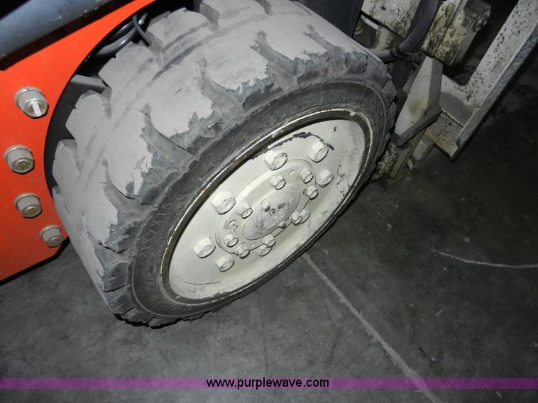 image for item AB9515 Nissan 50 Slip-Lift forklift