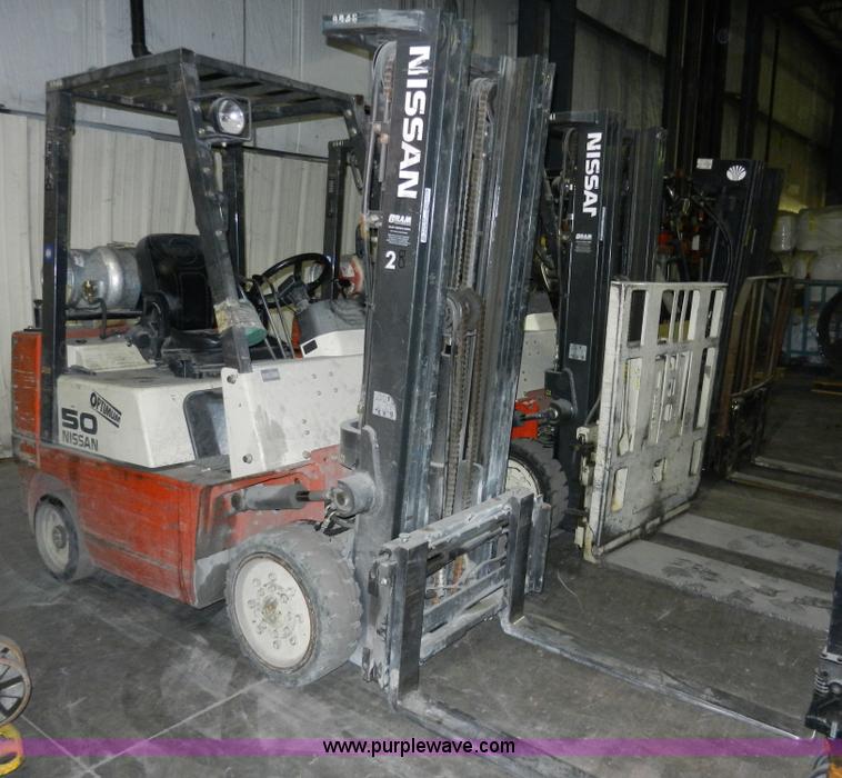 image for item AB9516 Nissan 50 forklift