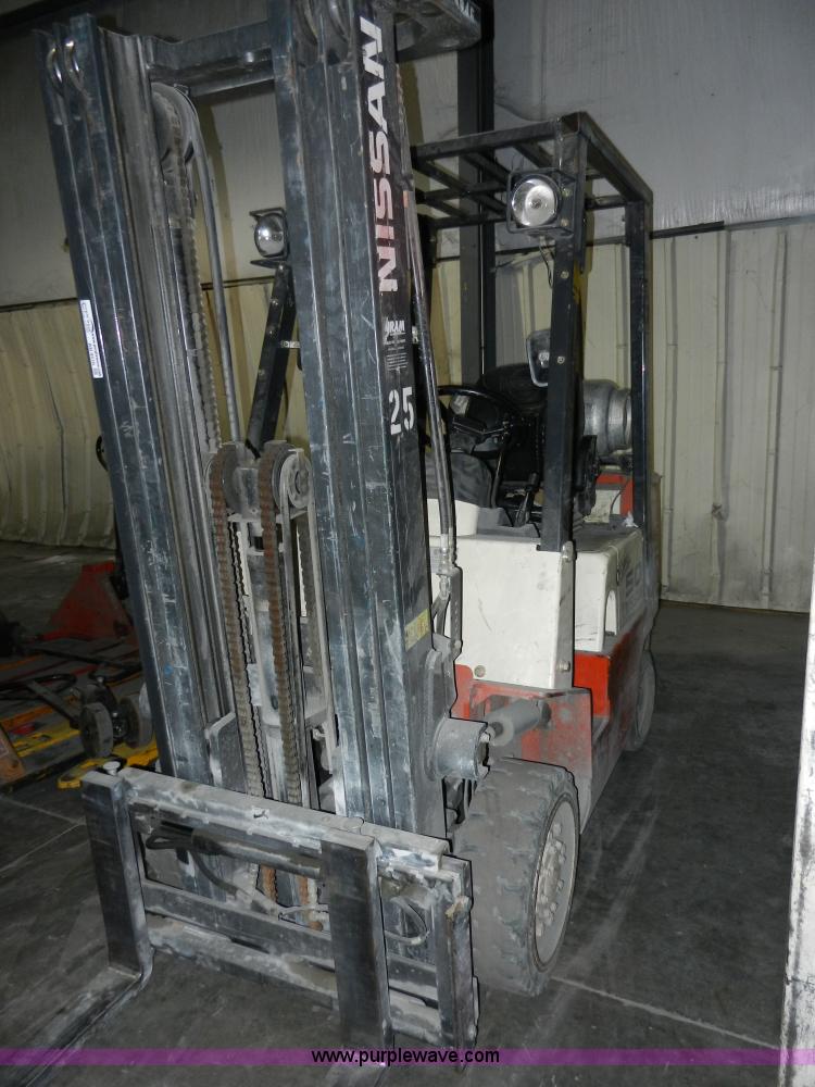image for item AB9516 Nissan 50 forklift