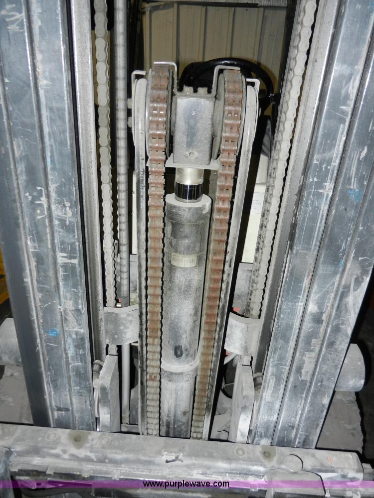 image for item AB9516 Nissan 50 forklift