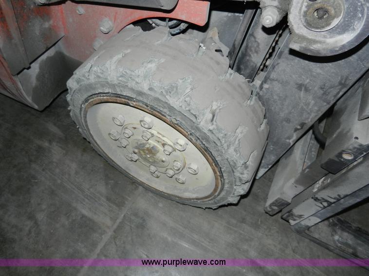 image for item AB9516 Nissan 50 forklift