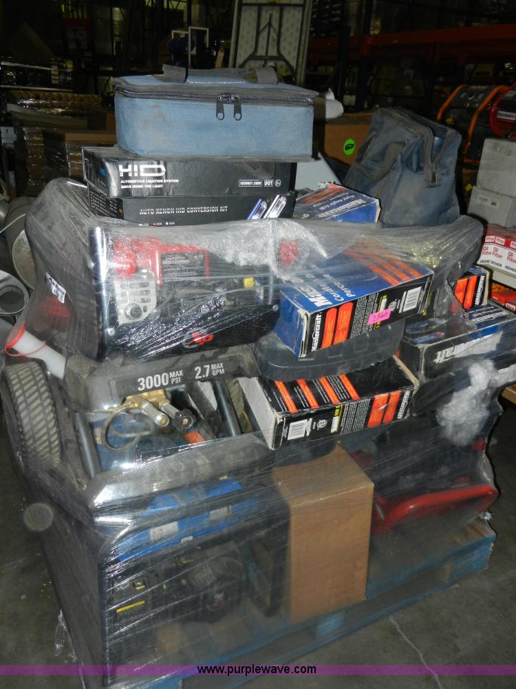 image for item AB9607 Assorted tools