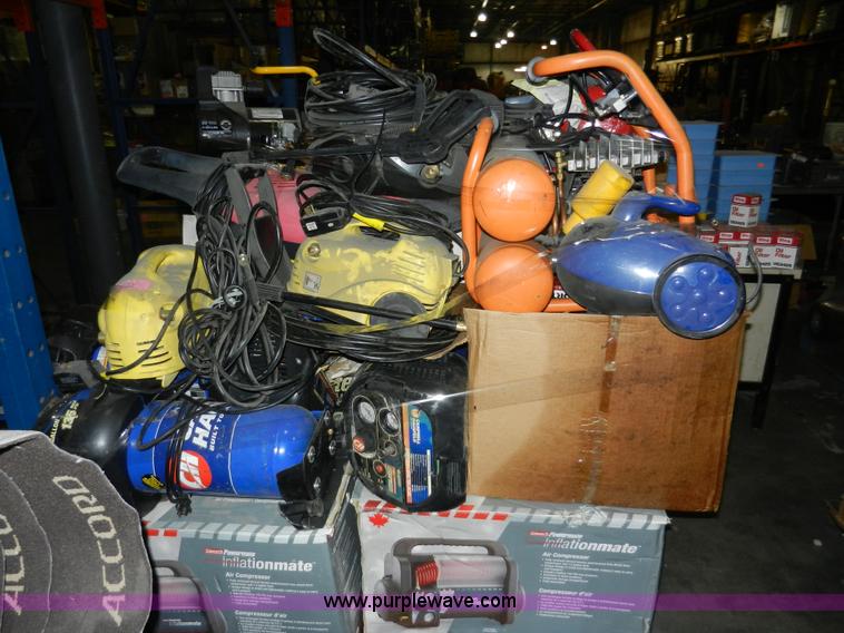 image for item AB9619 Approximately 20 assorted air compressors