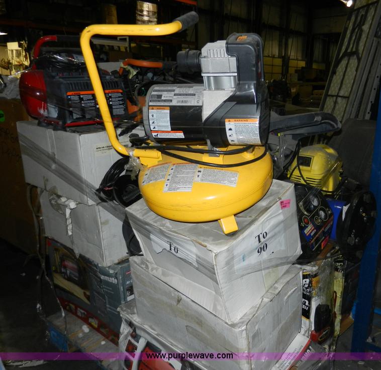 image for item AB9619 Approximately 20 assorted air compressors