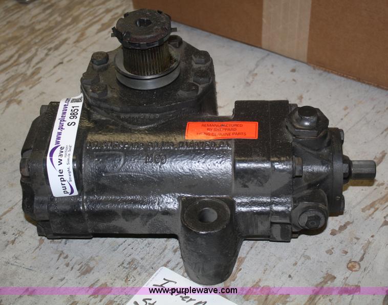 image for item S9851 International steering gear box