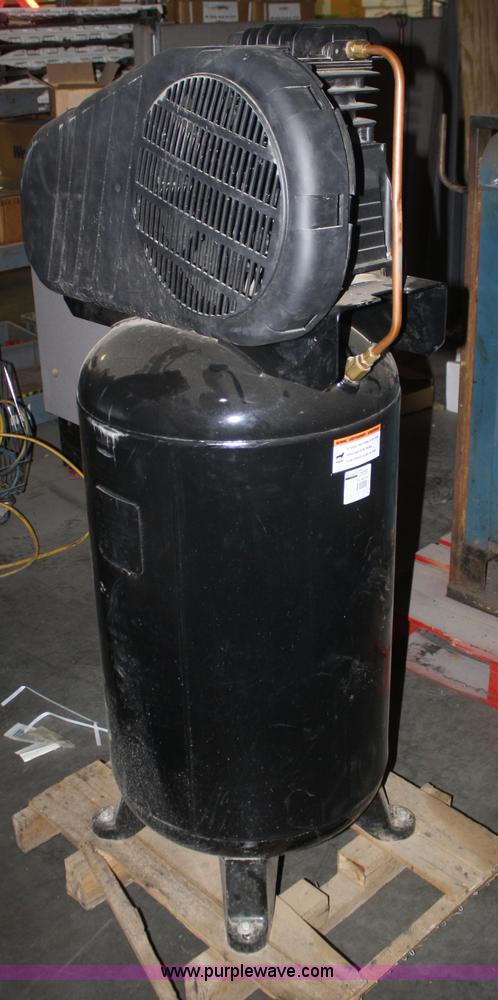 image for item S9854 Rockworth 45 gallon air compressor